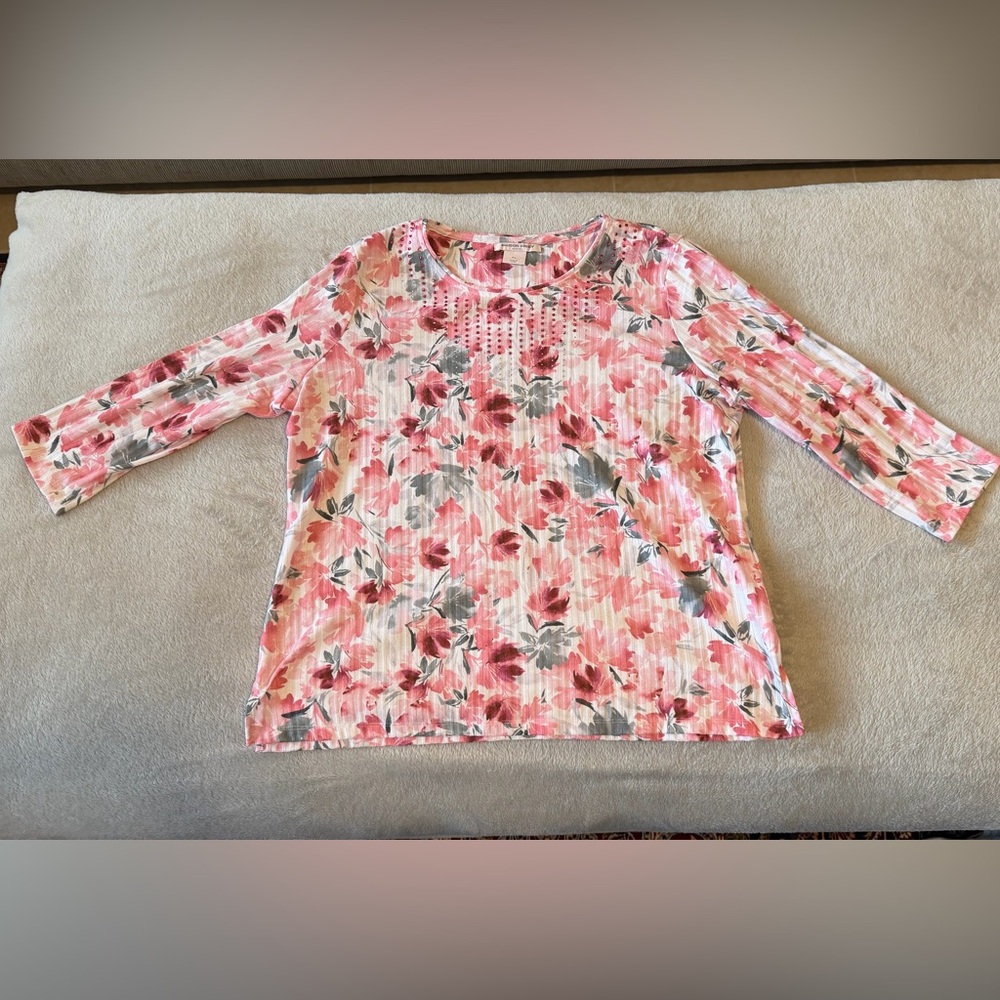 Allison Daley Pink and Gray Floral 3/4 sleeve top
